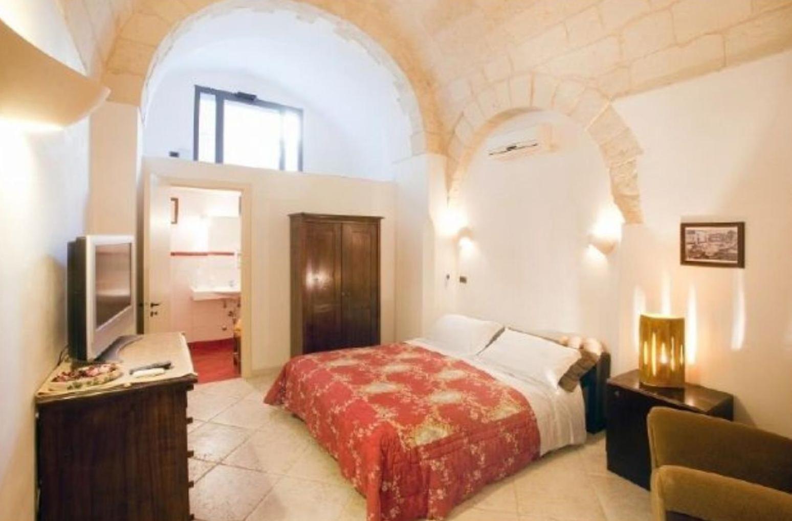 Palazzo Rollo Bed & Breakfast เลชเช ภายนอก รูปภาพ