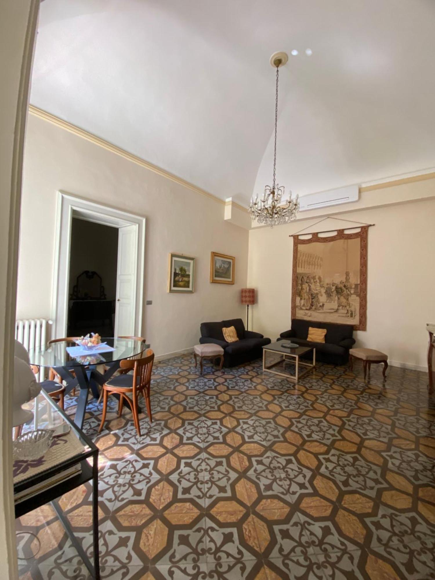 Palazzo Rollo Bed & Breakfast เลชเช ภายนอก รูปภาพ