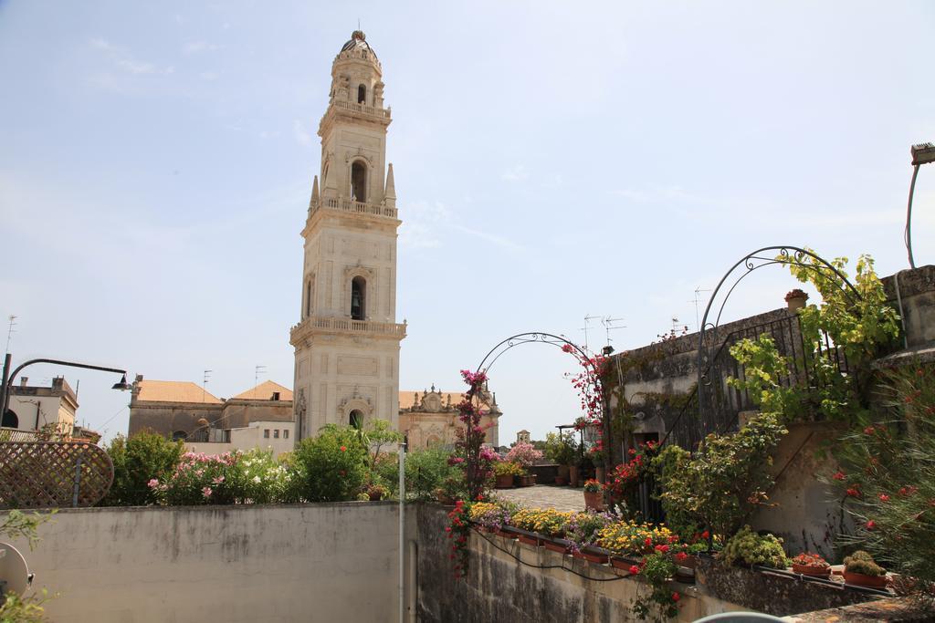 Palazzo Rollo Bed & Breakfast เลชเช ภายนอก รูปภาพ