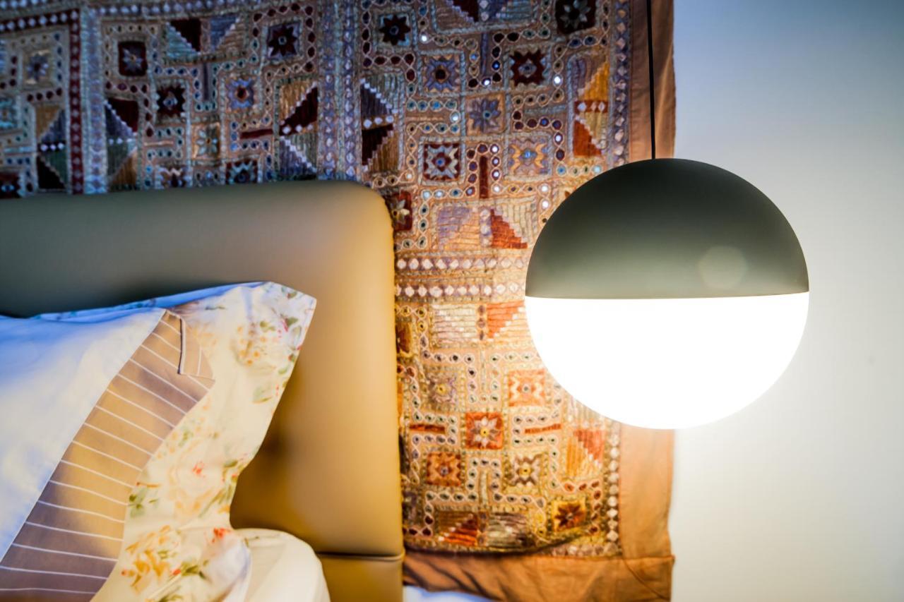 Palazzo Rollo Bed & Breakfast เลชเช ภายนอก รูปภาพ